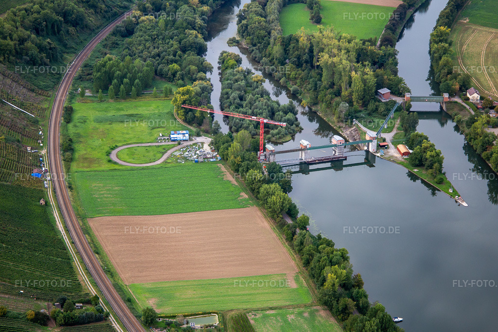 Luftbild: Stauwehr Horkheim am Neckar in Lauffen am Neckar im Bundesland Baden-Württemberg in Deutschland. Foto: IMG_138659.jpg vom 16.09.2023 durch Werner Riehm/FLY-FOTO.de