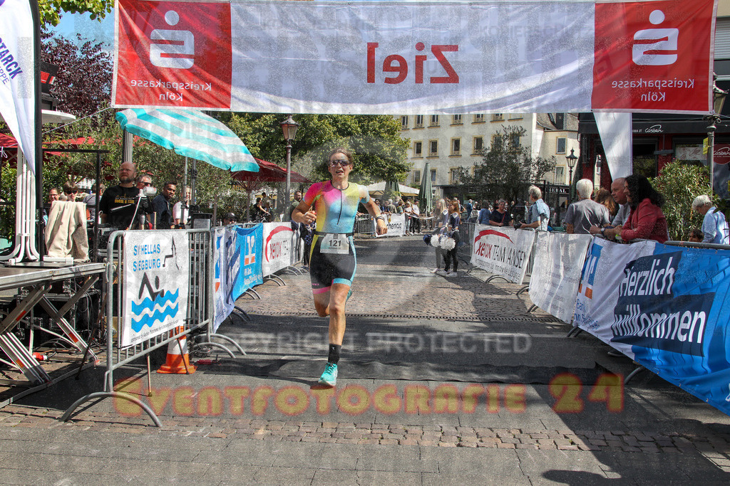 250824_1240_EV4_9365 | Sportfotografie im Rhein-Sieg Kreis, Köln, Bonn, NRW, Rheinland Pfalz, Hessen, etc. Unser Tätigkeitsfeld umfasst den Laufsport vom Volkslauf über den Marathon, Duathlon, Triathon bis zum Ultralauf wie Kölnpfad Ultra oder Schindertrail.