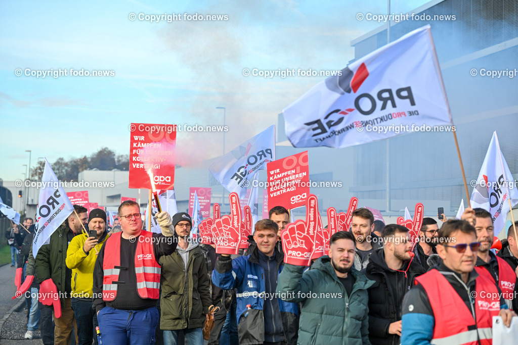 Engel_ Schwertberg_ Streik_ Metaller_ 16.11.2023-7 | 16.11.2023, Schwertberg, AUT, Engel im Bild Engel, Streik, Metaller
