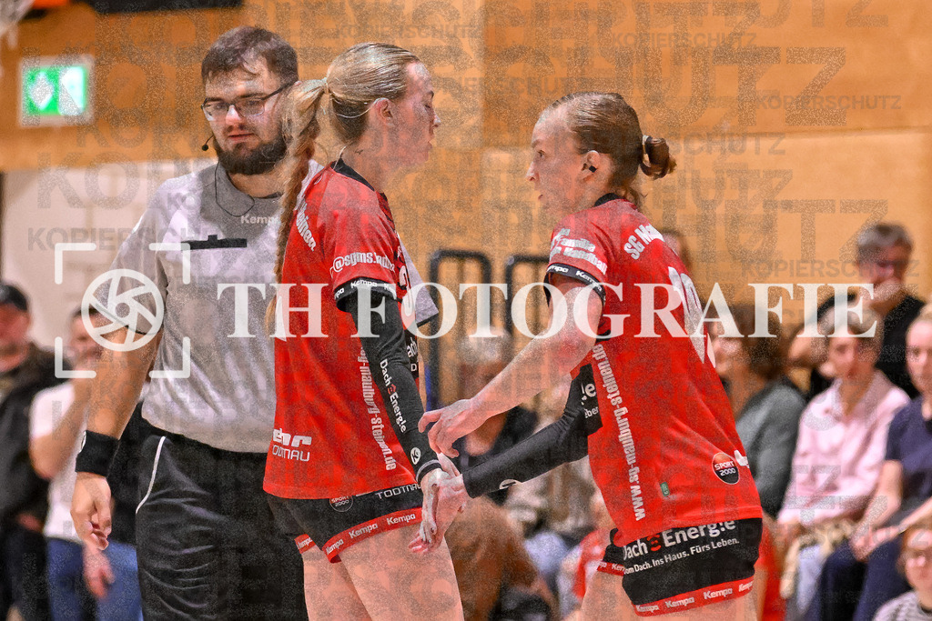 GER, SG Maulburg/Steinen - HSG Dreiland, Frauen-Handball, Oberliga Suedbaden, 3. Spieltag, Saison 2024/2025, 12.10.2024 | Leonie Kiefer (SG Maulburg/Steinen, #03), Amely Haas (SG Maulburg/Steinen, #10)GER, SG Maulburg/Steinen - HSG Dreiland, Frauen-Handball, Oberliga Suedbaden, 3. Spieltag, Saison 2024/2025, 12.10.2024Foto: TH Fotografie/Thomas Hess