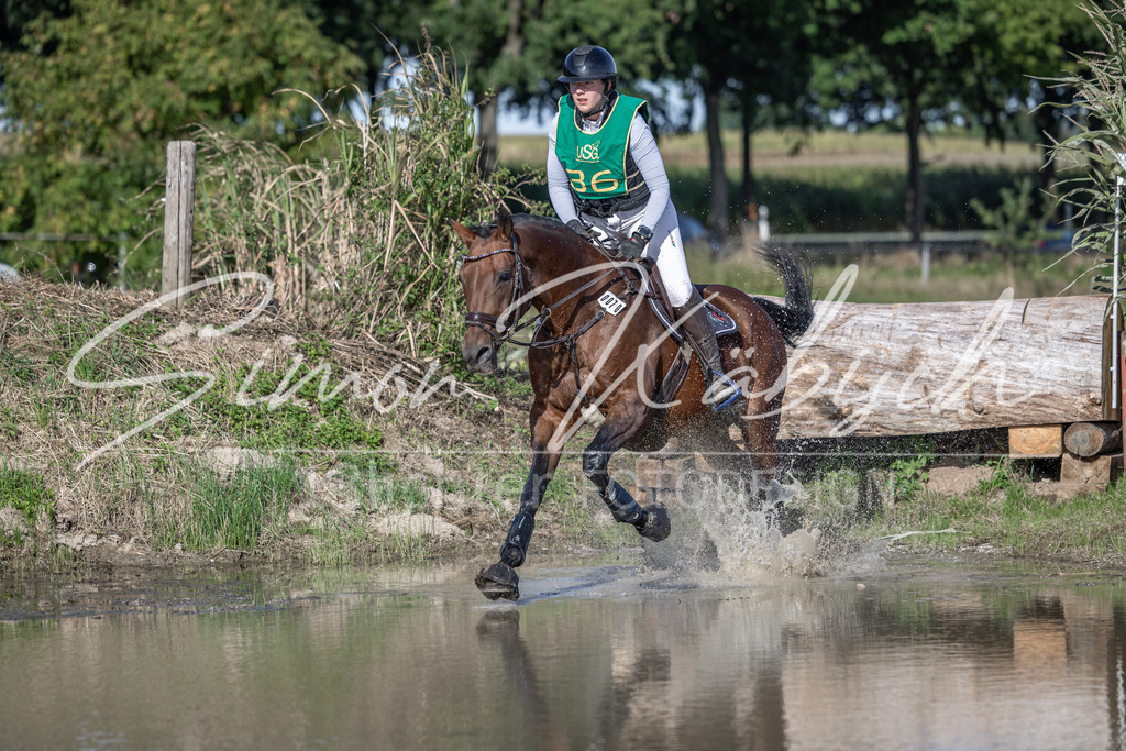 20250907-_3LI3755 | Tierfotografie Pferde, Hunde, Katzen, Haustiere.
Turnierfotografie Reitturniere, Reiten, Springreiten, Dressur in Hanau, dem Main-Kinzig-Kreis und dem Rhein-Main- Gebiet um Frankfurt