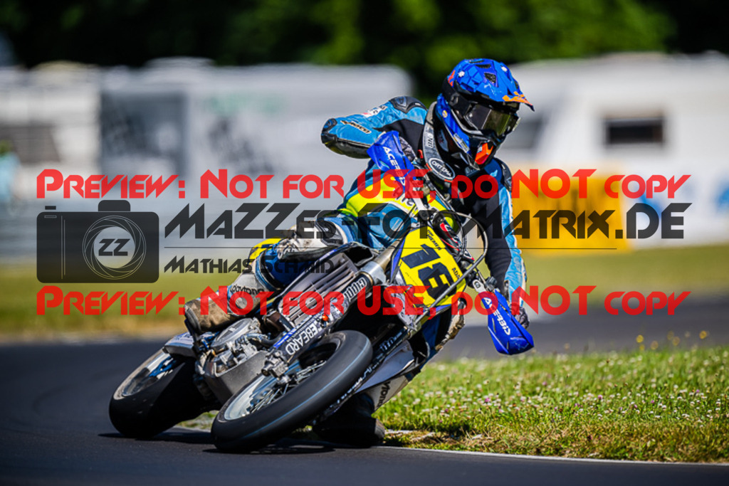 MaZZes_FotoMatrix_220702_2939 | S1