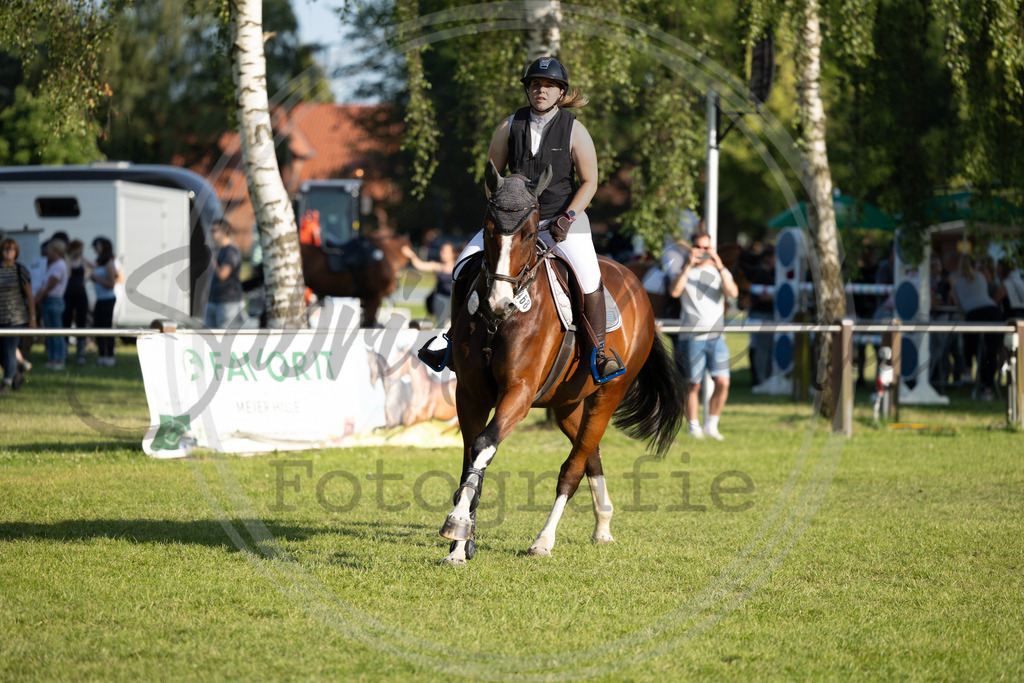 994A3515 | sabrinanicolaifotografie - Realisiert mit Pictrs.com