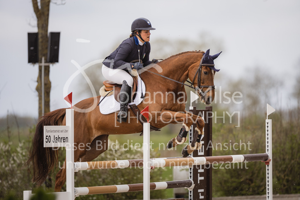230426_HofSosath_2Ph-L-Spr-832 | Deine schönsten Turniermomente als professionelle Fotos! Entdecke hochwertige Pferdesport-Fotografie im Online-Shop. Jetzt Fotos finden & bestellen!