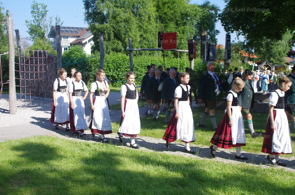 IMGP2867 | fotografiert von Axel PollmannLeonhardi Wallfahrt Benediktbeuern und Murnau, Fronleichnam, Fasching, Landschaft im Loisachtal und Benediktbeuern  - Realisiert mit Pictrs.com