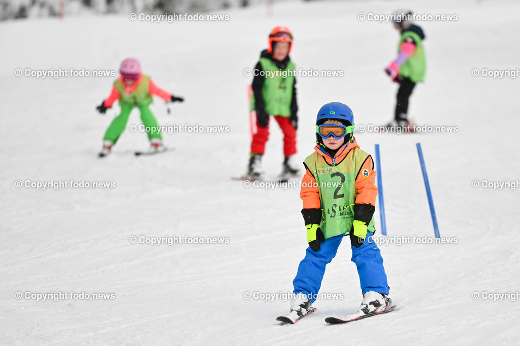 Hochficht_ Skigebiet_ Boehmerwald_ 04.02.2023-8 | 04.02.2023, Hochficht, AUT, Skigebiet Hochficht, Boehmerwald, im Bild Kinder bei Skifahren, Piste, Ski, Schnee, Skischule