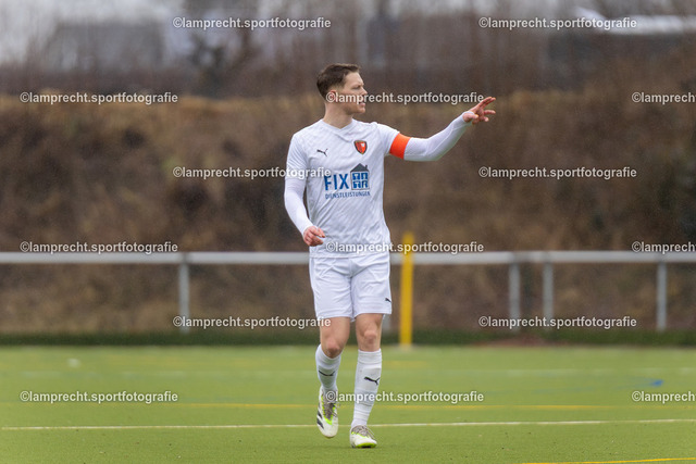 Fußball I Herren I Saison 2025-2026 I Landesfreundschaftsspiel I SC Rönnau - SSG Rot-Schwarz Kiel 039 | Mika Tom Rosenthal (12, SSG Rot-Schwarz Kiel) - Realisiert mit Pictrs.com