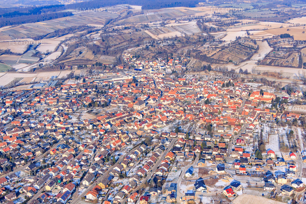 im Winter | Luftbild: im Winter im Ortsteil Unteröwisheim in Kraichtal im Bundesland Baden-Württemberg in Deutschland. Foto: IMG_48687.jpg vom 06.02.2012 durch Werner Riehm/FLY-FOTO.de - Realisiert mit Pictrs.com