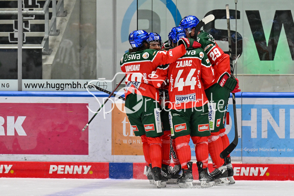 Augsburger Panther - Kölner Haie | Jubel der Hausherren nach dem Ausgleich zum 6-6 durch D. J. BUSDEKER (Augsburger Panther #14) / Freude / Happy / Tor / Torschuetze / DEL: Augsburger Panther - Kölner Haie, Curt Frenzel Stadion am 29.09.2024