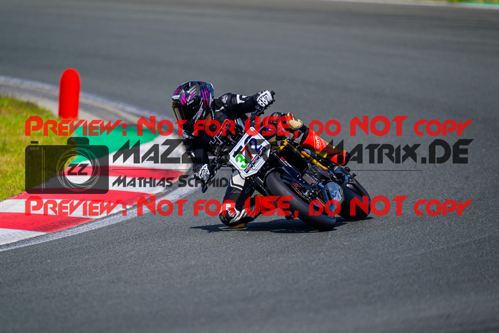 MaZZes_FotoMatrix_240725_6007705_4775 | ROT