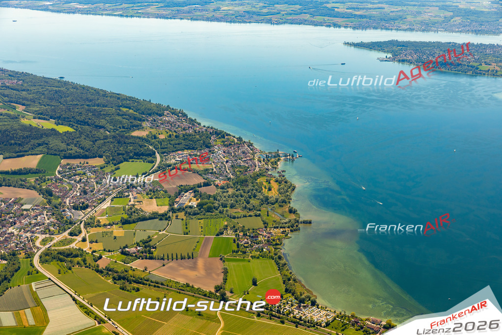 Das Luftbild zeigt : Unteruhldingen Uhldingen-Mühlhofen - Die Luftaufnahme wurde 2024 vom UL-Flugzeug aus erstellt ( keine Drohne ) - Hochauflösende Luftaufnahme - Für grossformatige Ausdrucke geeignet. Die Geschenkidee !Mit Lizenz und Bildrechte bestellbar