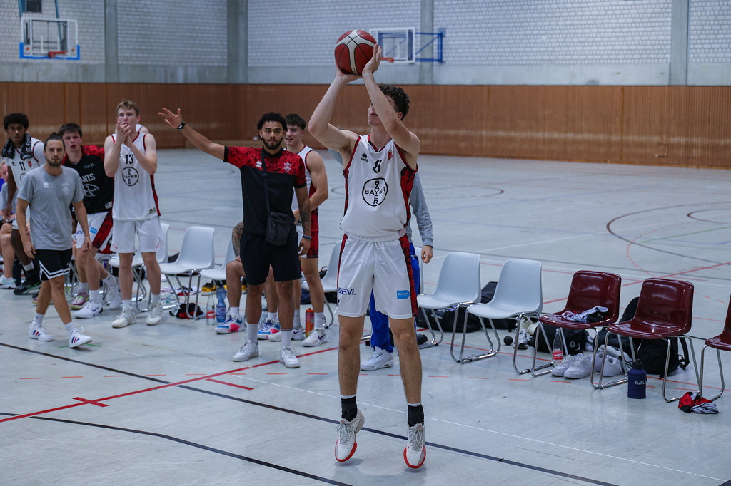Regio Test BAYER GIANTS vs BSV Münsterland Baskets Wulfen-31 | Fotos von Basketballspielen aus dem Raum NRW fotografiert von Gero Mueller-Laschet und Daniel Schaefer - Realisiert mit Pictrs.com