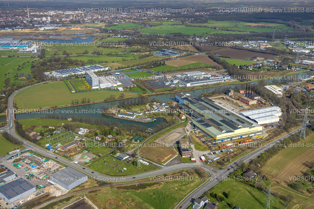Voerde240309706 | Luftbild, Wesel Datteln-Kanal und rote Spellener Brücke, Alte Bühlstraße, Wasserstraßen- und Schifffahrtsamt Westdeutsche Kanäle Außenbezirk Friedrichsfeld, Emmelsum, Voerde, Nordrhein-Westfalen, Deutschland