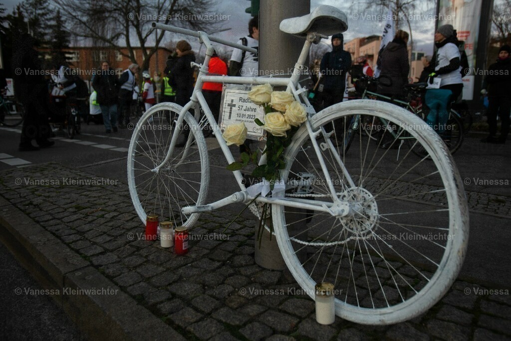 230115_Geisterrad_Spandau-12 | Vanessa Kleinwächter - Realisiert mit Pictrs.com