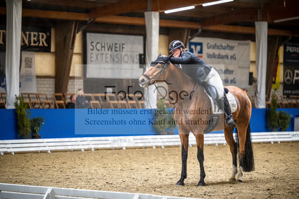 DOS_3118 | Entdecke hochwertige Reitturnierfotos von Foto Oger. Professionell, emotional und authentisch – jetzt Lieblingsmomente im Shop bestellen.Deutschlandweite Turnierfotografie. - Realisiert mit Pictrs.com