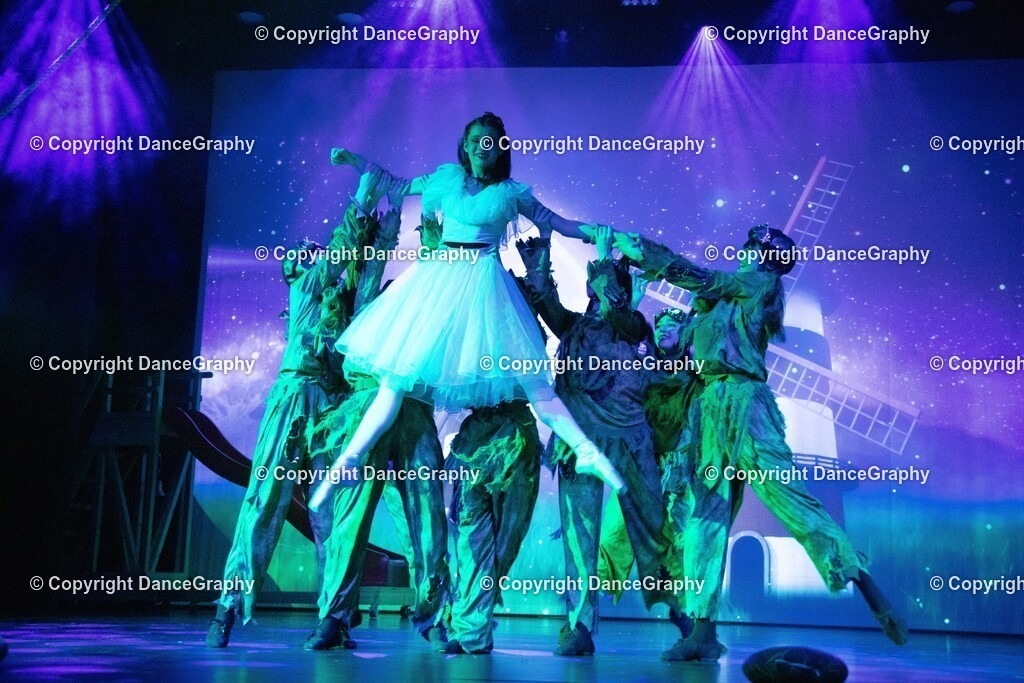 GPHY2921 | DanceGraphy - Realisiert mit Pictrs.com