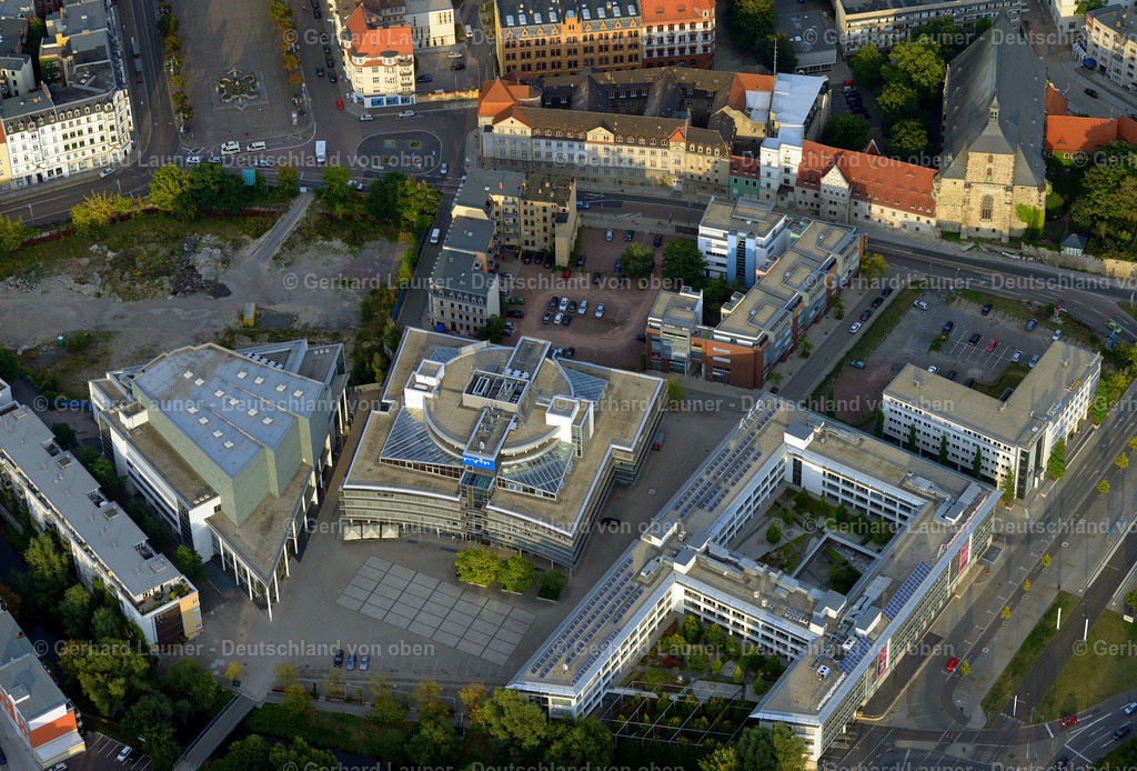 3293966 | HALLE (SAALE) 08.09.2021 MDR- Landesfunkhaus mit der Konzerthalle Händelhalle und Spitze in Halle ( Saale ) im Bundesland Sachsen-Anhalt. // MDR State Broadcasting House Concert Hall Haendelhalle and peak in Halle (Saale) in Saxony-Anhalt. Foto: Gerhard Launer