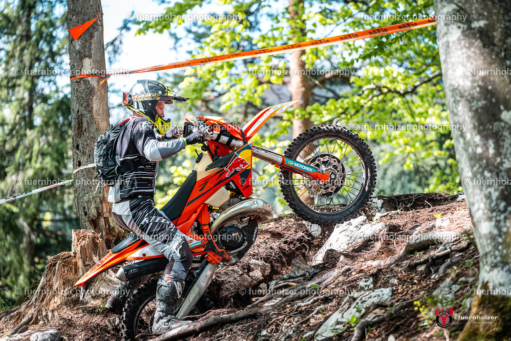 fuernholzer_250501-C2-143 | Fotografische Impressionen von der Red Stag Enduro Extreme by fuernholzer-photography.com. Endurosport in Österreich fotografisch festgehalten von fuernholzer. Auftragsfotografie für Private, Gewerbefotos und Industriefotografie. Eventfotografie, Sportfotografie und Motorsportfotografie. Anbieter von Fotoworkshops, Fototraining, fotografischen Vorträgen und Fotoseminaren.