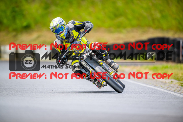 MaZZes_FotoMatrix_220528_0888 | Fotograf Mathias Schmid
Sportfotograf,
Eventfotograf,
Hochzeitsfotograf,
Portraitfotograf