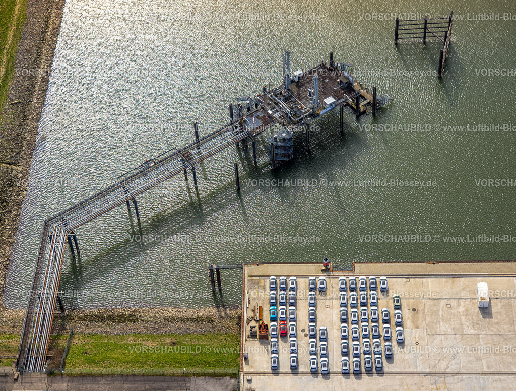 Wesel240309521 | Luftbild, NORDFROST GmbH & Co. KG Logistikdienst im Hafen Emmelsum, Autopark und Verladestation, Wesel, Nordrhein-Westfalen, Deutschland