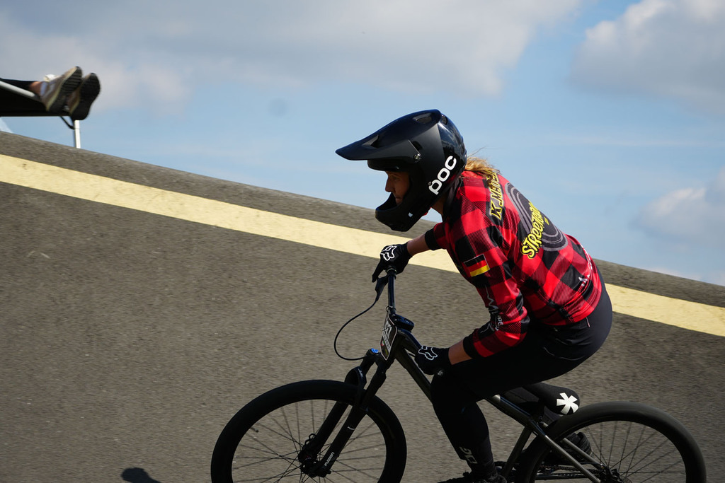 Startnr-327-Kristina-Matejit-DSC00688 | German Pumptrack Series - Realisiert mit Pictrs.com