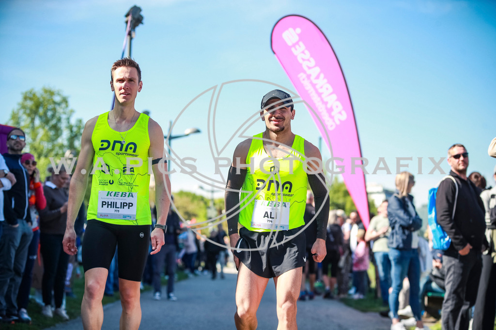 ..... | LINZ,AUSTRIA,27.April 25, Int. 3 Brückenlauf Linz  , Image shows: Photo: WAPICS / Manuel Binder