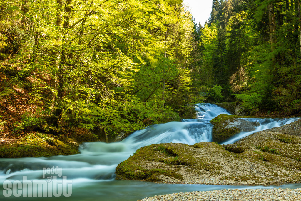 Eistobel bei Isny im Allgäu | Der Eistobel bei Isny im Allgäu beeindruckt mit wildromantischen Felsen, rauschendem Wasser und ursprünglicher Natur. Eine faszinierende Landschaft, die zu jeder Jahreszeit ihren besonderen Reiz entfaltet. - Realisiert mit Pictrs.com