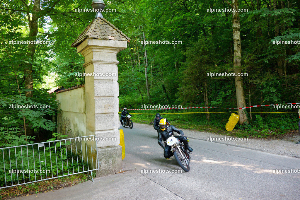 P1014973 | Erleben Sie atemberaubende, hochqualitative Fotos Ihrer Fahrt entlang der malerischen Alpenstraßen. Besuchen Sie alpineshots.com, um professionelle Aufnahmen Ihrer unvergesslichen Reise zu finden und zu kaufen - Realisiert mit Pictrs.com