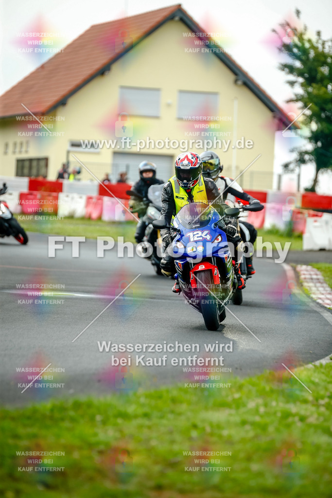 VBK-3754 | Hier findet Ihr Bilder von Touristenfahrten auf der Nürburgring Nordschleife oder von anderen Veranstaltungen die ich besucht habe. Viel Spass beim Durch Schauen 