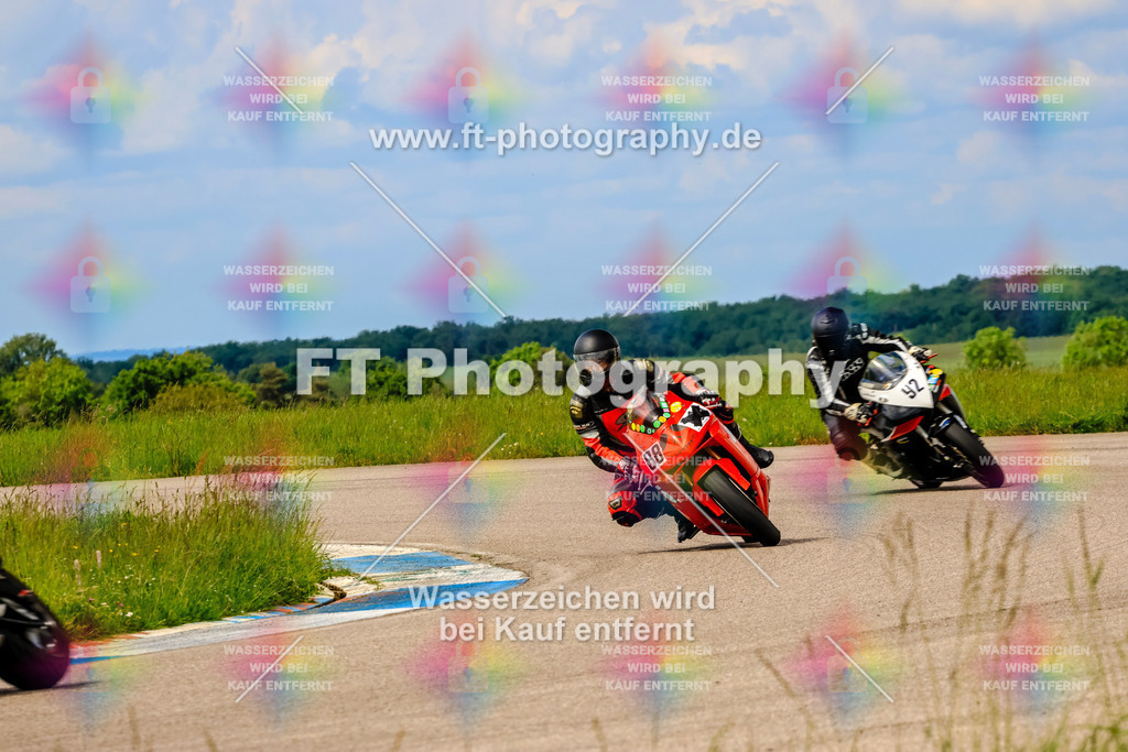 MotoTeam-1069 | Hier findet Ihr Bilder von Touristenfahrten auf der Nürburgring Nordschleife oder von anderen Veranstaltungen die ich besucht habe. Viel Spass beim Durch Schauen 