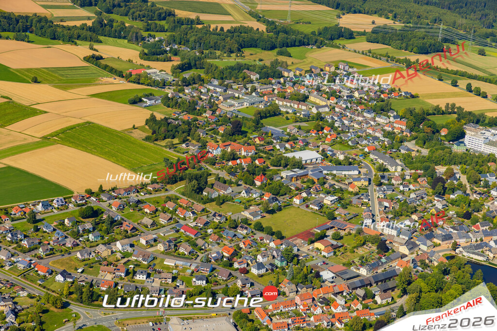 Luftaufnahme von Kirchenlamitz - Die Luftaufnahme wurde 2025 vom UL-Flugzeug heraus erstellt ( keine Drohne ) - Hochauflösende Luftaufnahme - für professionelle Ausdrucke geeignet. Die Geschenkidee !Mit Lizenz und Bildrechte bestellbar