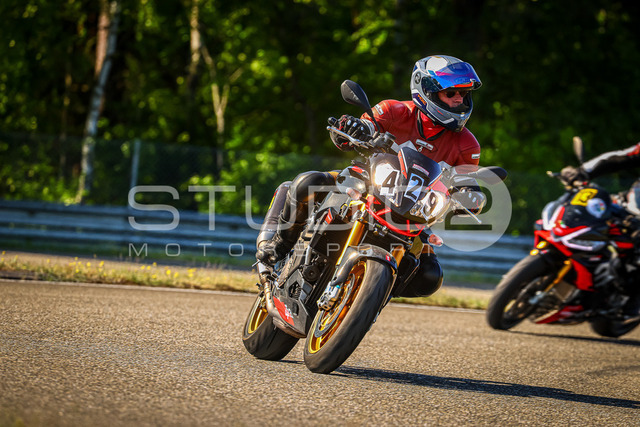 0429-260509DCB-017_429 | Deine Full-Service-Agentur für ✔️Videoproduktionen und ✔️Motorsportfotografie Jetzt Angebot anfragen!