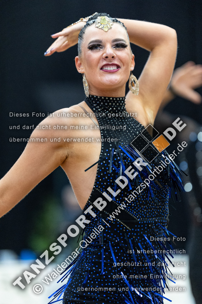 20240406-11663 | Hier finden Sie Tanz Bilder vom Latein und Standard Formationen tanzen. Sportbilder vom Tanzsport. Schöne Fotos und von Weltmeisterschaft, Europameisterschaft, Bundesliga, Regionalliga, Oberliga und Landesliga sowie von GOC Stuttgart, DanceComp, WM Bremen
