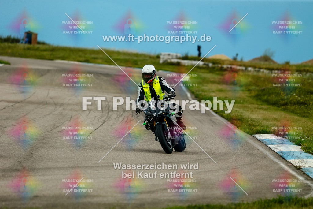 Chambley Juli-3062 | Hier findet Ihr Bilder von Touristenfahrten auf der Nürburgring Nordschleife oder von anderen Veranstaltungen die ich besucht habe. Viel Spass beim Durch Schauen 