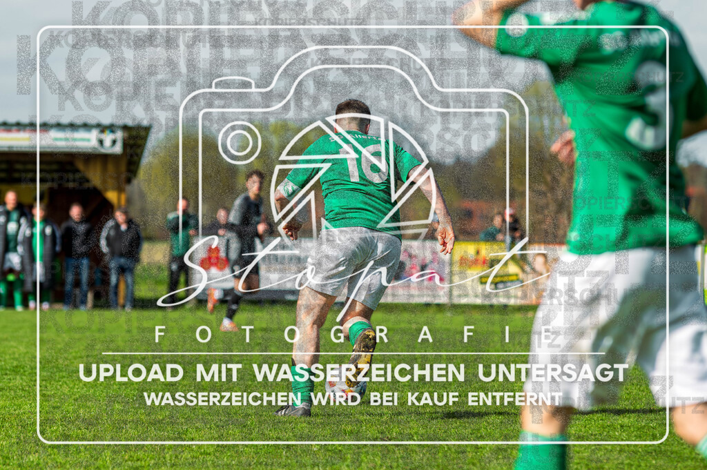 FGFS-SGA-1046 | Florian Bartels (SG Allertal #16) beim Herren Kreisliga HK Spiel zwischen FG Fulde-Stellichte und SG Allertal im Fulder Zentralstadion, Fulde (Simon Paul Stopat) - Realisiert mit Pictrs.com