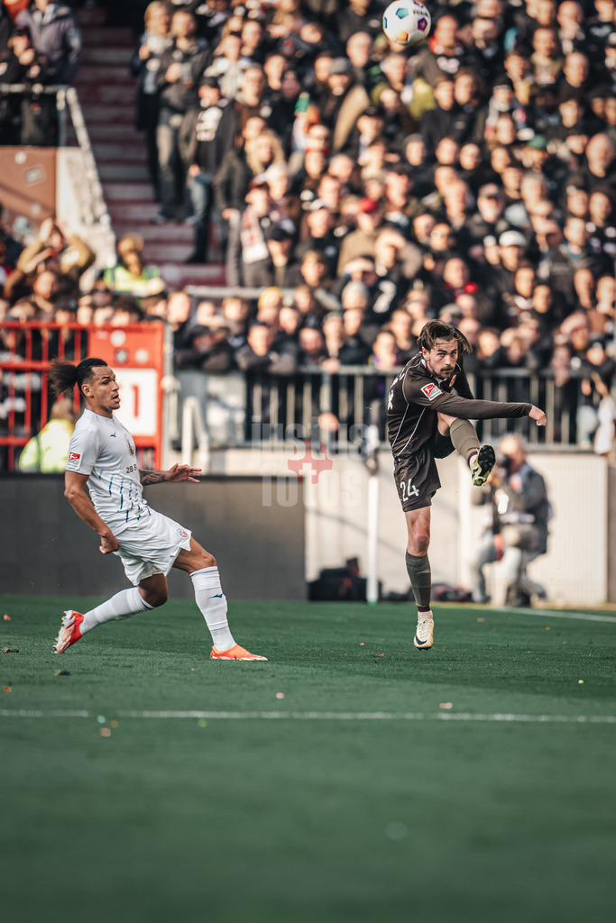 Fußball | Männer | Saison 2023/2024 | 2. Fußball-Bundesliga | 31. Spieltag | FC St. Pauli vs. FC Hansa Rostock | 26.04.2024 | sportfotografie mit justus stegemann