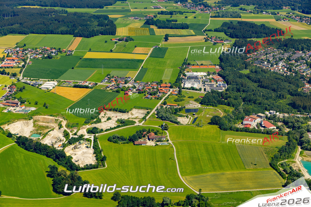 Aktuelles Luftbild von Haidholzen Stephanskirchen - Die Luftaufnahme wurde 2022 mittels UL-Flugzeug erstellt ( keine Drohne ) - hochauflösende Kamera-Systeme von  Canon -Beste Qualität - Für grossformatige Ausdrucke geeignet. Die Geschenkidee !