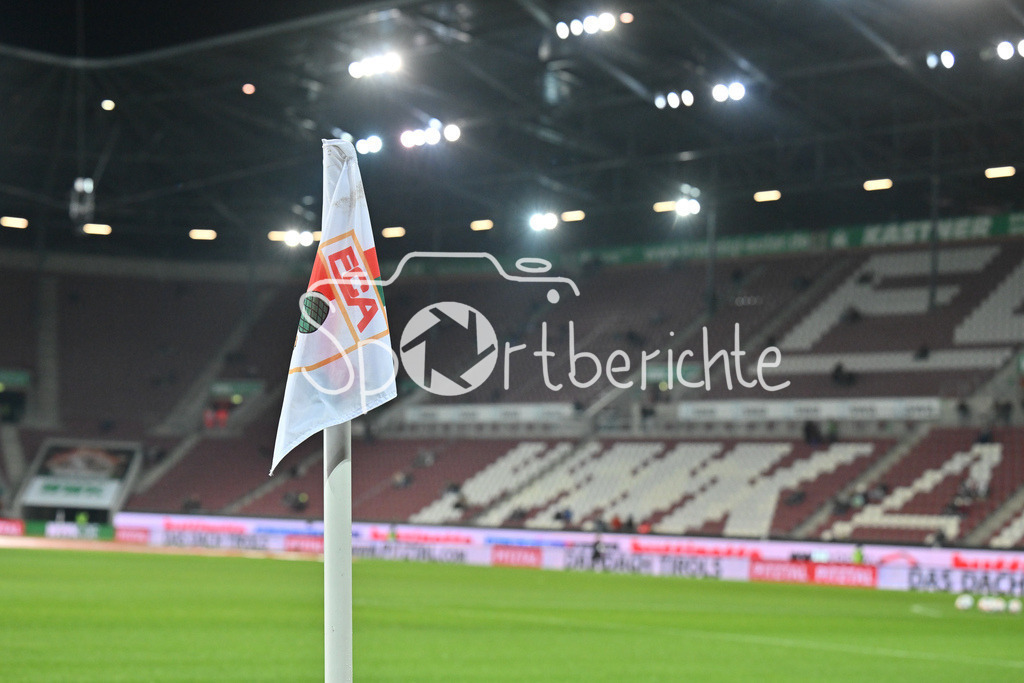 FC Augsburg - 1. FC Union Berlin | AUGSBURG, GERMANY - 15. JANUARY: Das Topspiel des 17ten Bundesligaspieltages findet heute in Augsburg statt / Eckfahne / Symbolbild während dem Bundesligamatch zwischen dem FC Augsburg und dem 1. FC Union Berlin am 17. Spieltag in der WWK-Arena / DFL REGULATIONS PROHIBIT ANY USE OF PHOTOGRAPHS AS IMAGE SEQUENCES AND/OR QUASI-VIDEO
