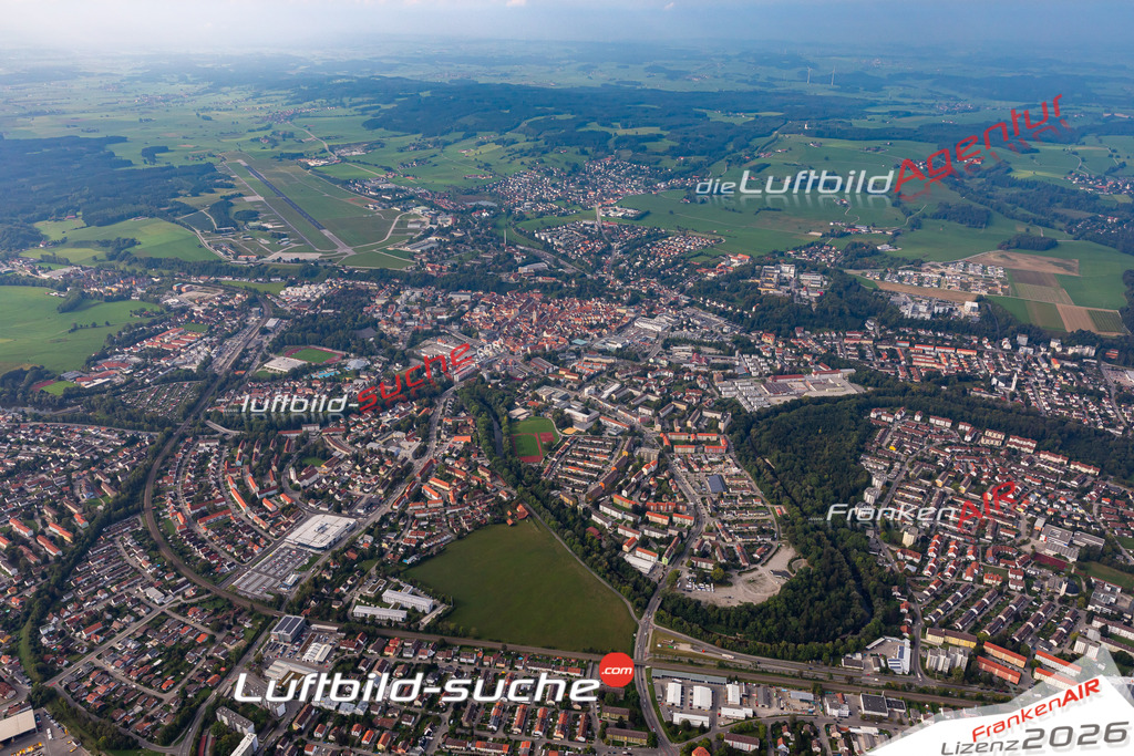 Die Luftbildaufnahme Neugablonz -  wurde 2020 mittels Flugzeug (keine Drohne) erstellt. Perfekte Schärfe und Druck- Ergebnisse- Garantiert!