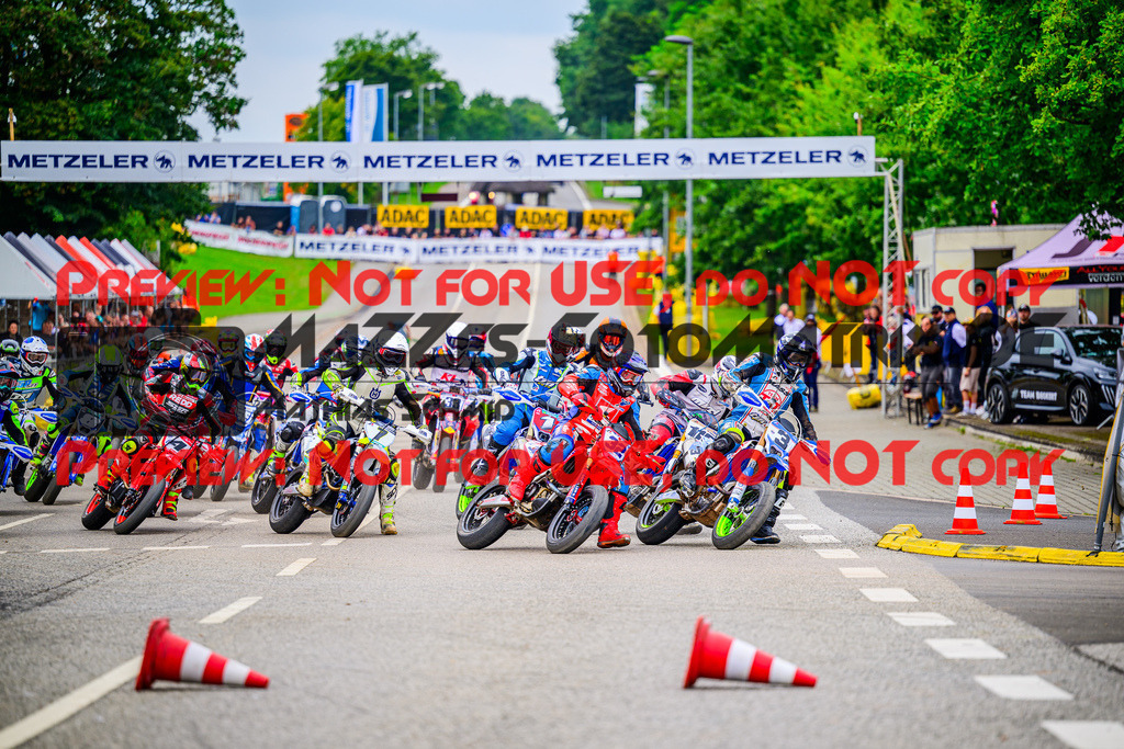 MaZZes_FotoMatrix_240818_6021986_7950 | S1