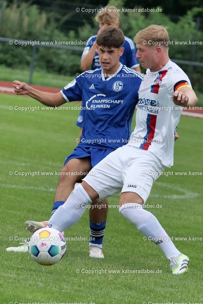 Fußball : Testspiel : SuS 09 Dinslaken - Schalke 04 U 19 am 25.07.2024 | Foto : Jochen Emde / www.kameradabei.de - Realisiert mit Pictrs.com