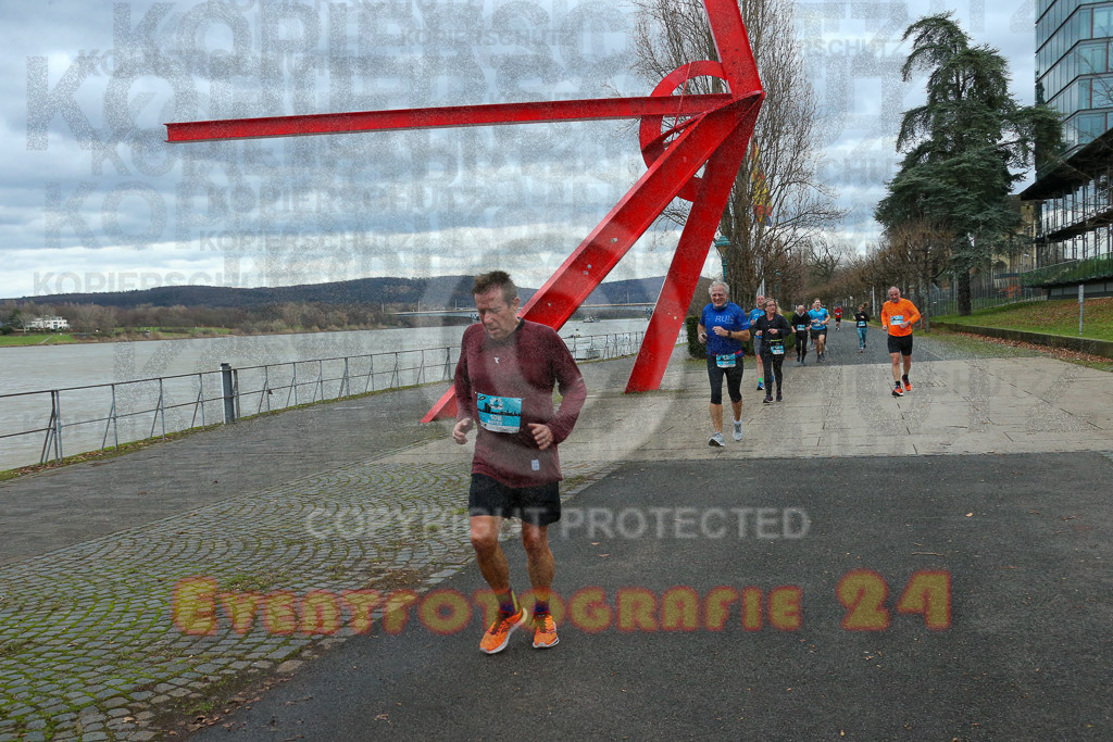 221231_1202_EX1_0131 | Sportfotografie im Rhein-Sieg Kreis, Köln, Bonn, NRW, Rheinland Pfalz, Hessen, etc. Unser Tätigkeitsfeld umfasst den Laufsport vom Volkslauf über den Marathon, Duathlon, Triathon bis zum Ultralauf wie Kölnpfad Ultra oder Schindertrail.