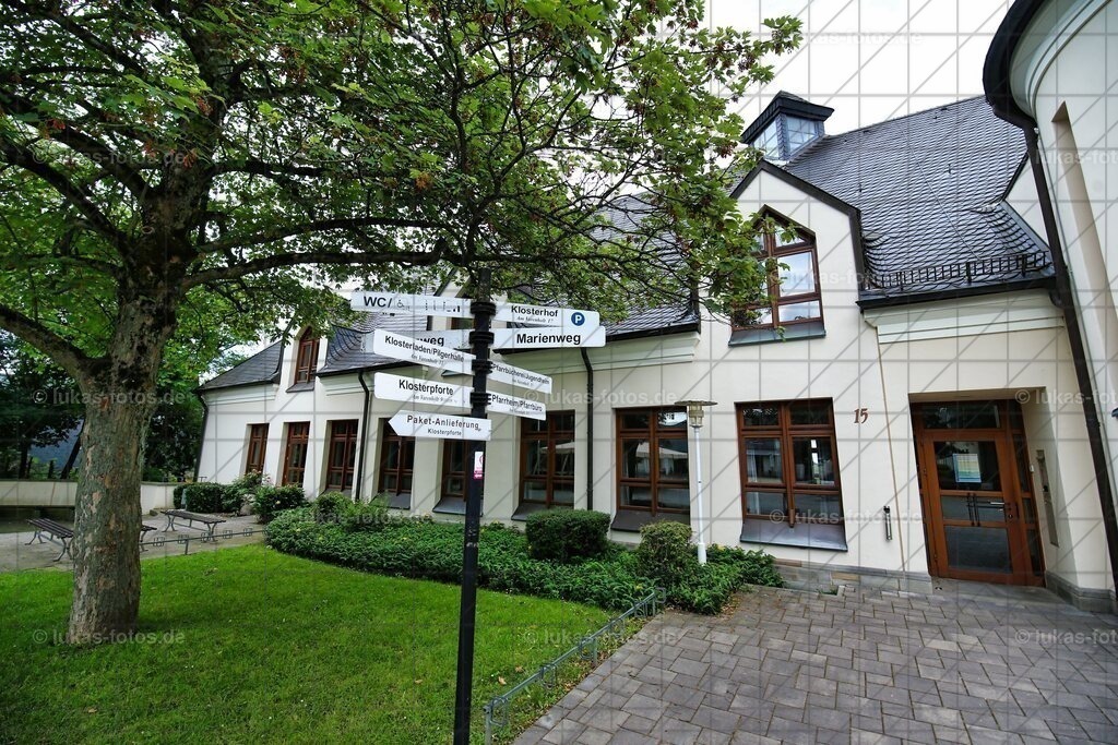 2024-06 Stiepel Kloster Foto Lukas 5 | Luftbilder Castrop-Rauxel und Fotos vom VfL Bochum kaufen im Webshop der Bilder von Jens Lukas: lukas-fotos - Realisiert mit Pictrs.com