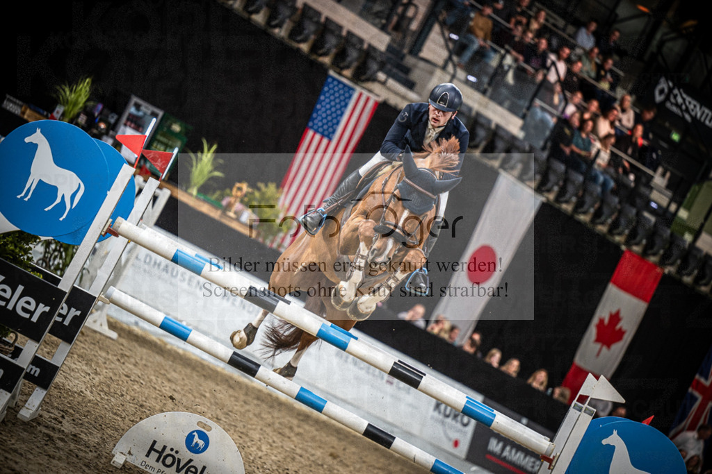 DOS_2726 | Entdecke hochwertige Reitturnierfotos von Foto Oger. Professionell, emotional und authentisch – jetzt Lieblingsmomente im Shop bestellen.Deutschlandweite Turnierfotografie. - Realisiert mit Pictrs.com