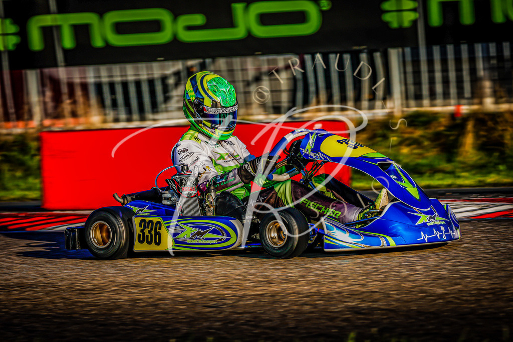 8B5F8C4D-FB6D-4BA3-86D5-6C54BAD004E1 | traudl_s_fotos