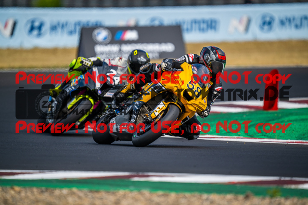 MaZZes_FotoMatrix_220625_2277 | PROSUPERSTOCK