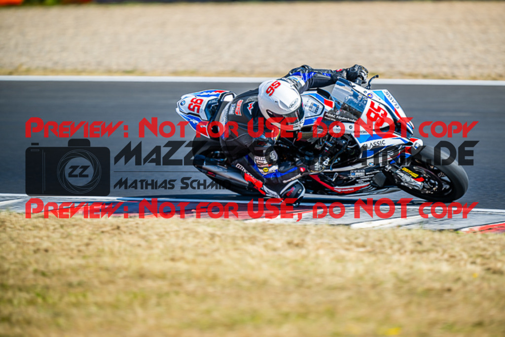 MaZZes_FotoMatrix_220624_9265 | PROSUPERSTOCK