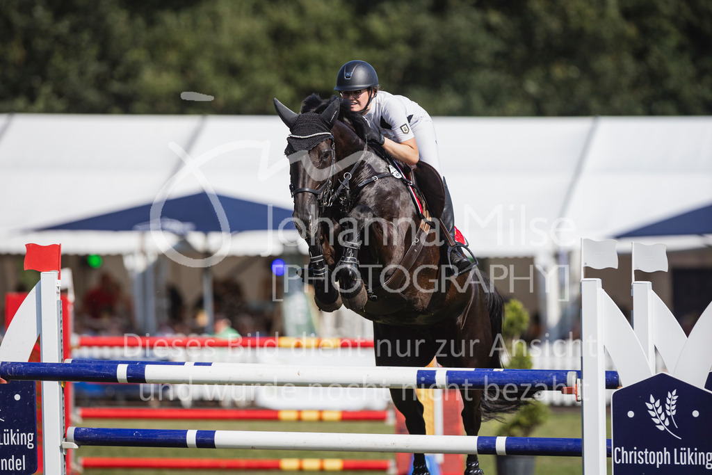 240720_LC_M2-Spr-439 | Deine schönsten Turniermomente als professionelle Fotos! Entdecke hochwertige Pferdesport-Fotografie im Online-Shop. Jetzt Fotos finden & bestellen!