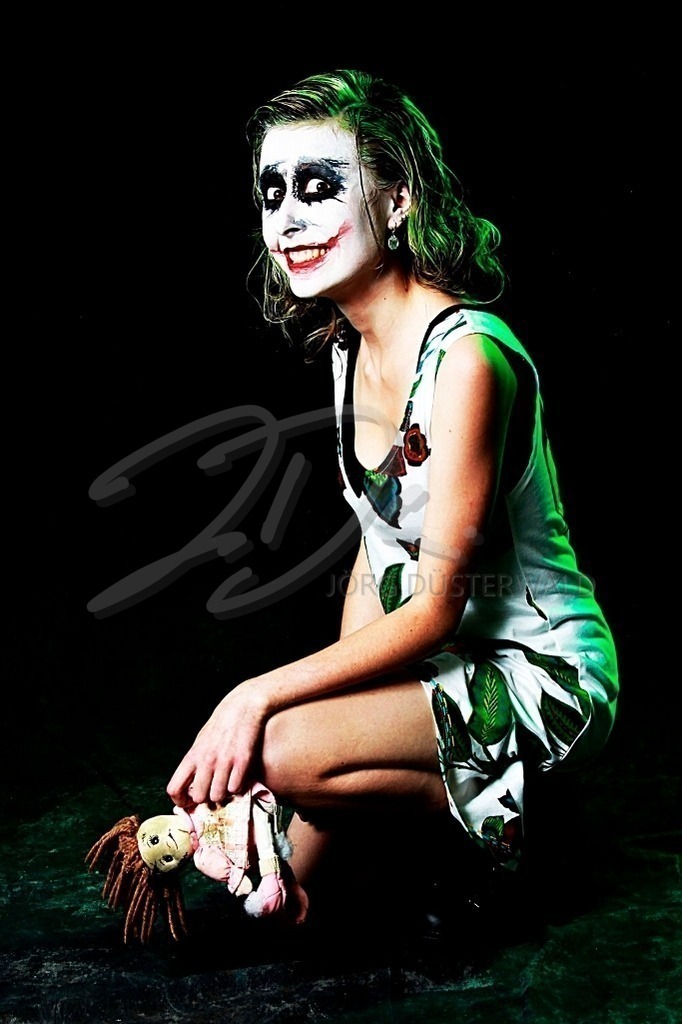Bodypainting-JOKER_3454 | #001 | Modell: Madi | Foto: Tschiponnique Skupin - Realisiert mit Pictrs.com
