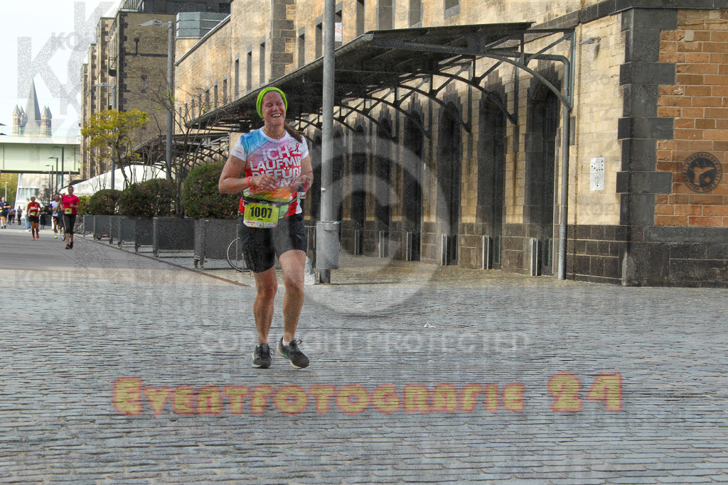 250920_1540_EV4_9395 | Sportfotografie im Rhein-Sieg Kreis, Köln, Bonn, NRW, Rheinland Pfalz, Hessen, etc. Unser Tätigkeitsfeld umfasst den Laufsport vom Volkslauf über den Marathon, Duathlon, Triathon bis zum Ultralauf wie Kölnpfad Ultra oder Schindertrail.